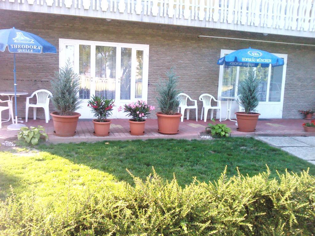 Napfeny Apartment Keszthely Buitenkant foto